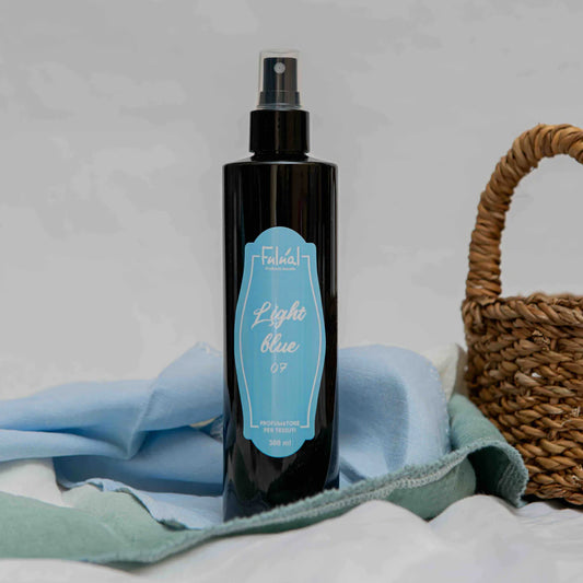 Spray Tessuti & Ambiente Super Concentrato – Dolce Blu 07